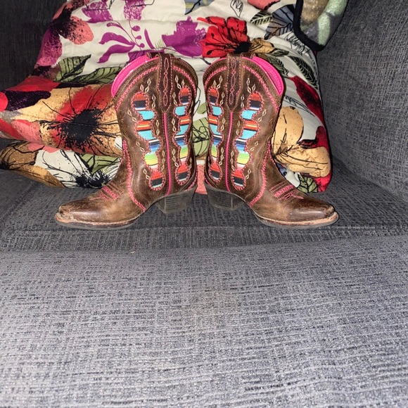 Ariat boots - Picture 3 of 5